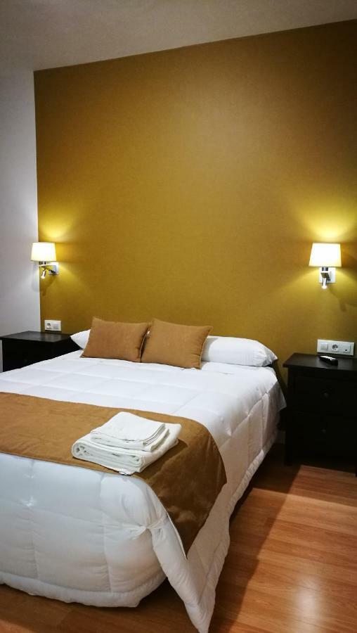 Hotel Moya Навалморал де ла Мата Екстериор снимка