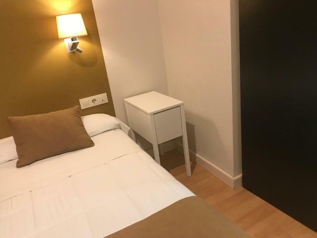Hotel Moya Навалморал де ла Мата Екстериор снимка