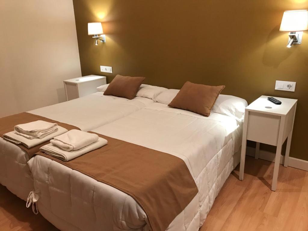 Hotel Moya Навалморал де ла Мата Екстериор снимка