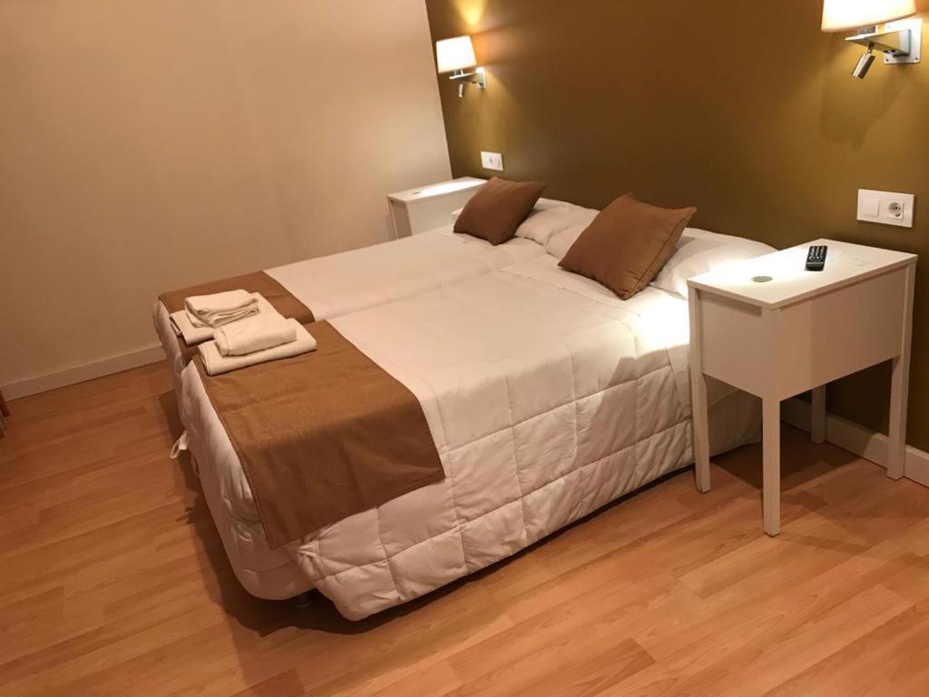 Hotel Moya Навалморал де ла Мата Екстериор снимка